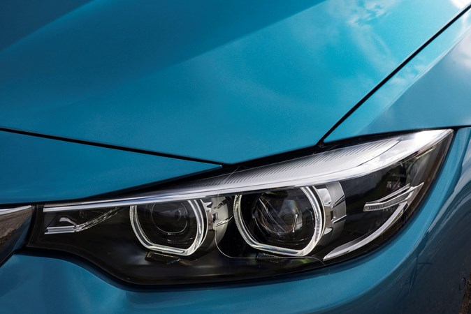 BMW 4 Series LED headlights 2017