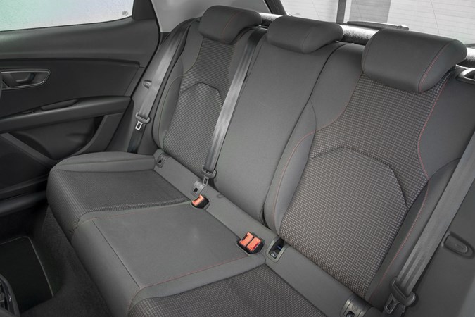 2019 SEAT Leon rear seat passenger space