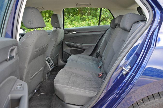 2020 Volkswagen Golf rear seat space