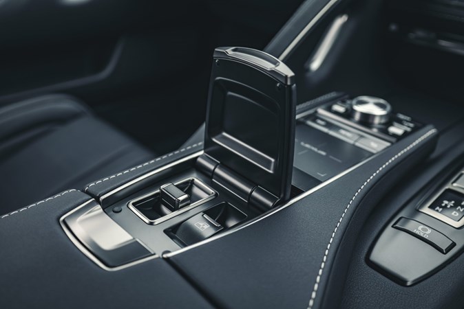 2020 Lexus LC Convertible - roof controls