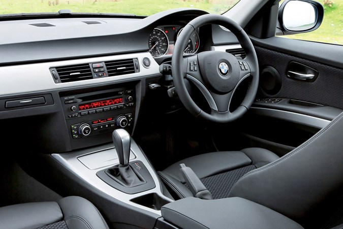 BMW 3 Series (2009) interior