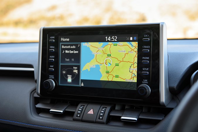 2020 Toyota RAV4 infotainment screen