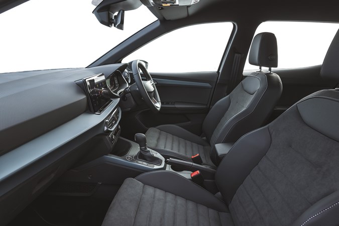 SEAT Arona review (2021) interior