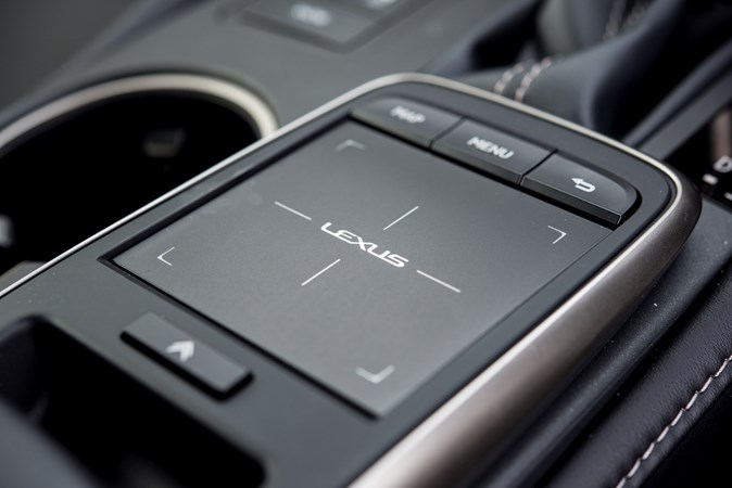 Lexus RC infotainment sensor pad 2019